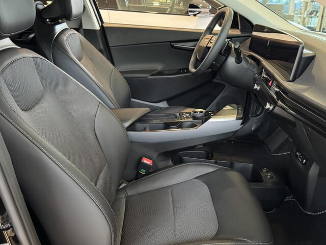 KIA EV6 Light Edition 63 kWh VOORRAAD AUTO DIRECT RIJDEN!! 17% Bijtelling!!