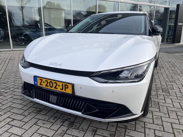 KIA EV6 Plus 77.4 kWh | BTW | Stoel en Stuurverwarming | Elektrische stoelen incl. geheugenfunctie | Trekhaak | Elektrische achterklep | 1e Eigenaar | 17% bijtelling