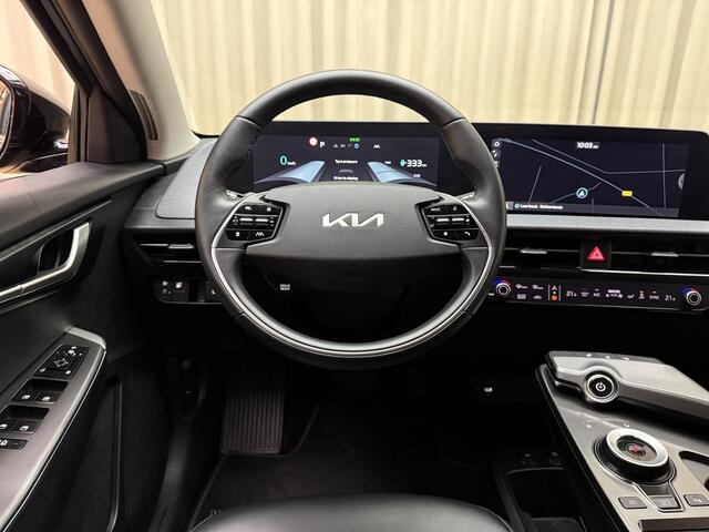 KIA EV6 Air 58 kWh *Org.NL!* Eerste Eigenaar / Adapt. Cruise / Carplay / Stoel+Stuurverwarming / Keyless / 1/2 Leder / Camera / Keyless / 19'' LMV