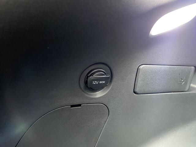 KIA EV6 Light Edition 63 kWh NL-auto, boekjes compleet, 1e eigen., Stoel- & stuurwielverwarming, navigatie, Apple CarPlay/Android Auto, adaptieve cruise control, keyless, PDC v&a, V2L