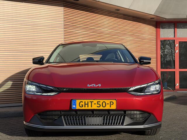 KIA EV6 Light 77.4 kWh Trekhaak / SOH 100% / Navigatie / Camera
