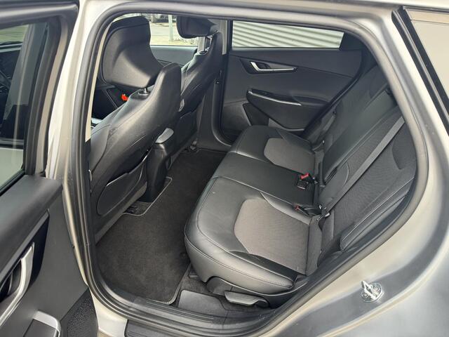 KIA EV6 Plus Edition 77.4 kWh Stoel&Stuurverw. | Electr. Stoelverstelling met Memory | Electr. Achterklep | Draadloos laden Smartphone
