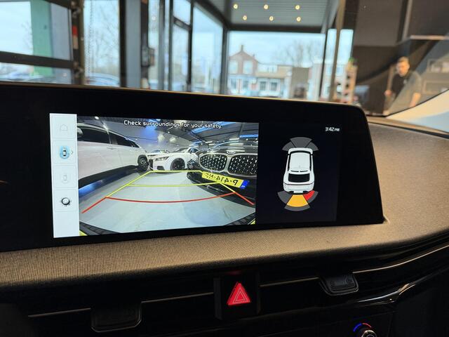 KIA EV6 Air 58 kWh SOH 100% | ADAPTIEVE CRUISECONTROL | NAVIGATIE | LEDER | VERWARMDE VOORSTOELEN | FULL LED PAKKET | AIRCO / ECC | ACHTERUITRIJCAMERA | PARKEERSENSOREN ACHTER |