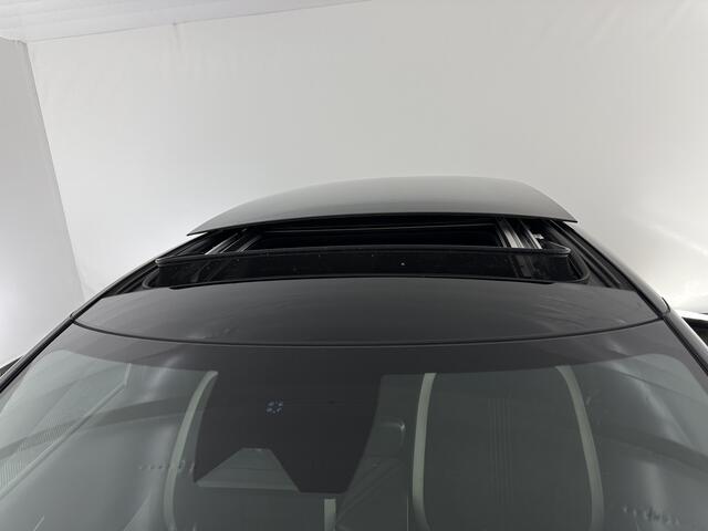 KIA EV6 GT-Line 77.4 kWh (INCL-BTW) *AUT | PANO | HEAD-UP | LEATHER-ALCANTARA | ADAPTIVE-CRUISE | DIGI-COCKPIT | MERIDIAN-AUDIO | MEMORY-PACK | FULL-LED | KEYLESS | TOP-VIEW | DAB | BLIND-SPOT | NAVI-FULLMAP | PRIVAC