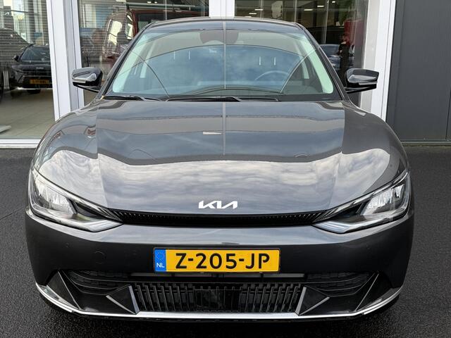 KIA EV6 Plus 77.4 kWh Trekhaak 13-polig, stoel ventilatie, stuur- & stoelverwarming, achterbank verwarmd, parkeersensoren, adaptieve cruise control, navigatie Apple CarPlay/Android Auto