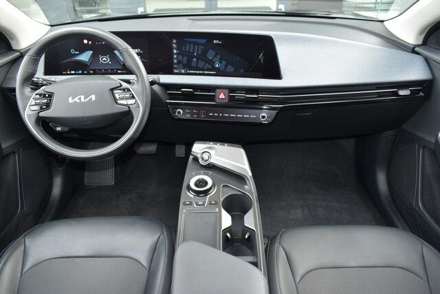 KIA EV6 Light Edition 58 kWh | Trekhaak | Stuur + Stoelverwarming | Navigatie | Camera | Tot 10Jr. Kia-garantie |
