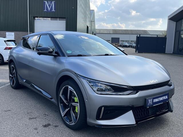 KIA EV6 GT AWD 77.4 kWh SOH 92% | 585PK! MAT GRIJS|KIA GARANTIE 7 JAAR!!| FULL OPTION| STOEL +STUURVERWARMING| ACHTERBANK VERWARMD| MERIDIAN AUDIO| DODE HOEK SENSOR| 360 CAMERA| RECENT ONDERHOUD GEHAD|