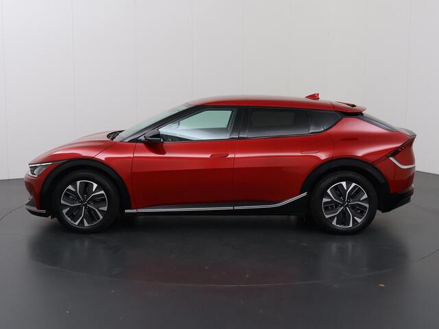 KIA EV6 Plus AWD 77.4 kWh | 360° Camera | Lederen Interieur | Apple CarPlay/Android Auto | Stoel/Stuur verwarming | Camera | Stoelkoeling | Interieurverlichting | Adaptieve Cruise Control | Ele. kofferdeksel |