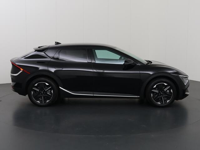 KIA EV6 Light Edition 63 kWh | Facelift | Parkeercamera | Keyless Entry | Stoelverwarming | Apple Carplay/Android Auto | Led Koplampen | 19" |