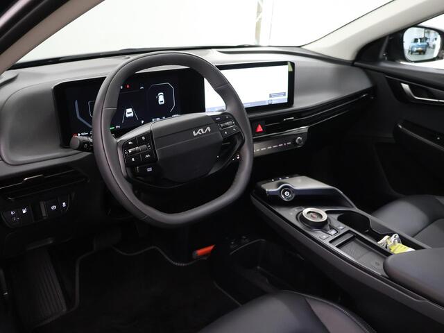 KIA EV6 Light Edition 63 kWh | Facelift | Parkeercamera | Keyless Entry | Stoelverwarming | Apple Carplay/Android Auto | Led Koplampen | 19" |