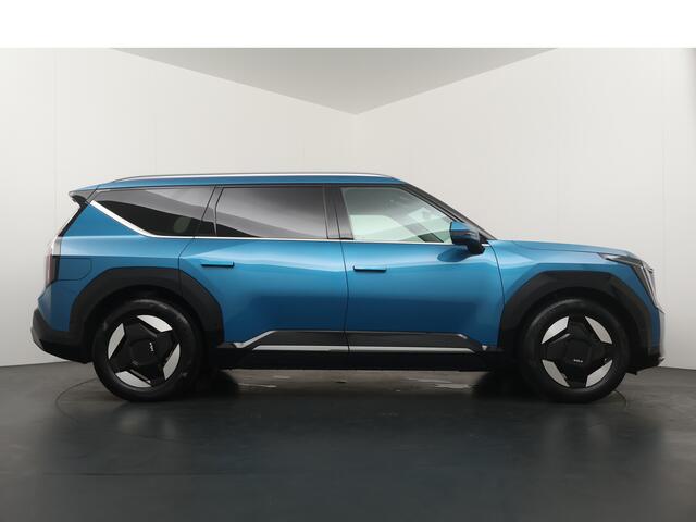 KIA EV9 Launch Edition 99.8 kWh - Trekhaak - Adaptief Cruise Control - LED Verlichting - 7 Zitplaatsen - Massage stoelen - Fabrieksgarantie tot en met 29-05-2031