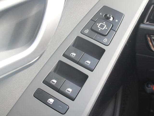 KIA Niro 1.6 GDi Hybrid ComfortLine | Sept leverbaar | Camera | Clima | Carplay | 16'' lichtmetaal | LED