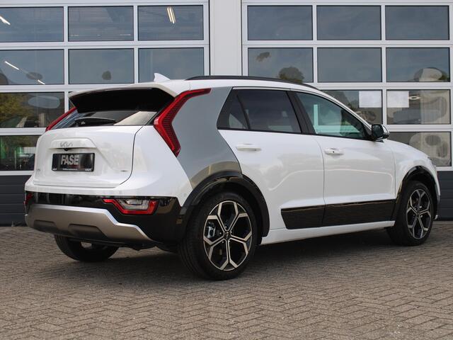 KIA Niro 1.6 GDi Hybrid ExecutiveLine | Schuif-/kanteldak | Stoel-/stuurverwarming | Harman Kardon | 18'' lichtmetaal | Draadloos opladen smartphone