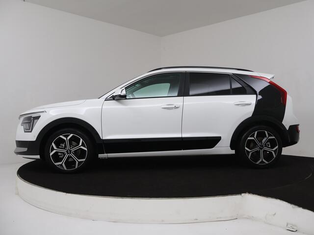 KIA Niro 1.6 GDi Hybrid ExecutiveLine | Navigatie | Camera | Parkeersensoren | LM velgen | Schuif/kanteldak | Elektrisch verstelb. bestuurdersstoel met geheugen | Beschikbaar per 04-04-2025