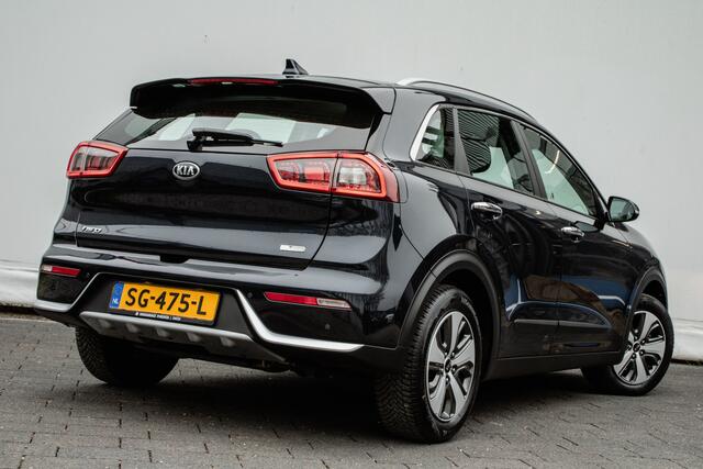KIA Niro 1.6 GDi Hybrid Dynamicline Trekhaak/ Half leer/ Cruise control/ Camera/ Carplay/ Navigatie/ 16" Lmv