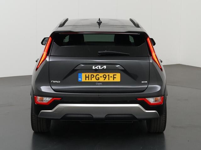 KIA Niro 1.6 GDi Hybrid DynamicPlusLine Edition | 18" lichtmetalen velgen | Elektrisch verstelbare bestuurdersstoel met geheugen | Stoelventilatie | Elektrisch bedienbare achterklep