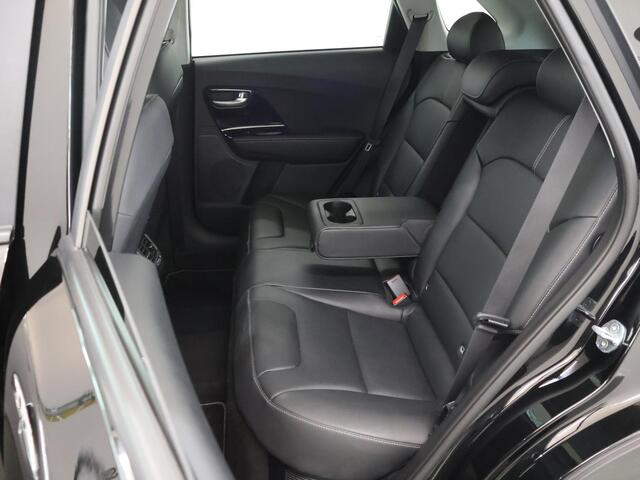 KIA Niro 1.6 GDi Hybrid ExecutiveLine | Panoramadak | Lederen Bekleding | JBL Audio | Dodehoekdetectie | Stoel/Stuurwielverwarming | Stoelventilatie | Elektrisch bedienbare bestuurdersstoel met geheugenfunctie