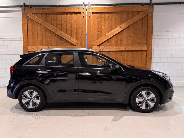 KIA Niro 1.6 GDi Hybrid Clima/Apple carplay/Camera