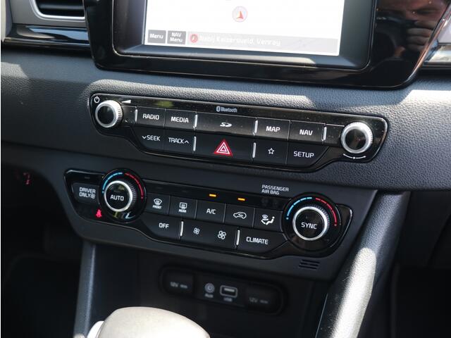 KIA Niro 1.6 GDi Hybrid DynamicLine I Navi I Trekhaak I Half-leder