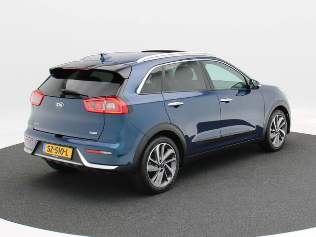 KIA Niro 1.6 GDi Hybrid Design Edition | Open Dak | Camera | Cruise Control | Stoel en Stuur Verwarming | Carplay | Climate Control | Privacy Glass | 18 Inch | 91.597 Km!!