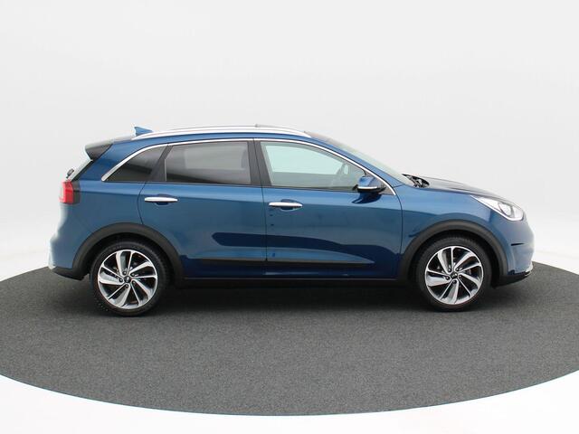 KIA Niro 1.6 GDi Hybrid Design Edition | Open Dak | Camera | Cruise Control | Stoel en Stuur Verwarming | Carplay | Climate Control | Privacy Glass | 18 Inch | 91.597 Km!!