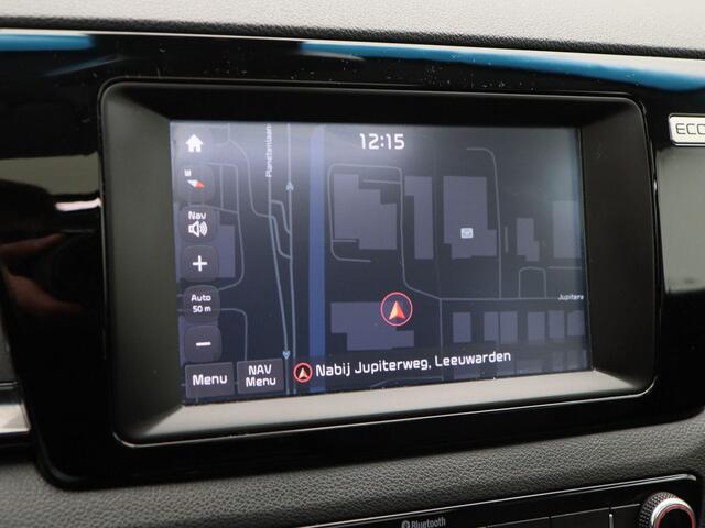 KIA Niro 1.6 GDi Hybrid Design Edition | Open Dak | Camera | Cruise Control | Stoel en Stuur Verwarming | Carplay | Climate Control | Privacy Glass | 18 Inch | 91.597 Km!!