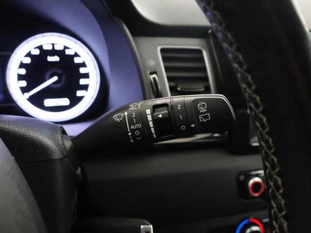 KIA Niro 1.6 GDi Hybrid DynamicLine | Trekhaak | Navigatie | Parkeercamera | Climate Control | Cruise Control |