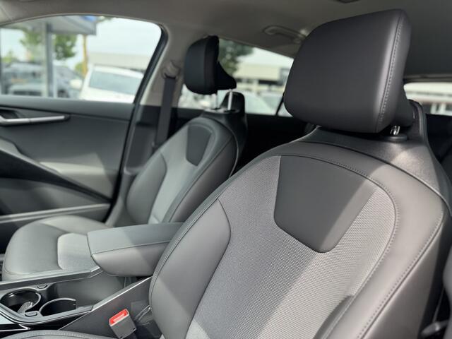 KIA Niro 1.6 GDi PHEV DynamicLine | Direct leverbaar | Navi | Camera