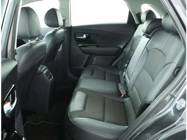 KIA Niro 1.6 GDi Hybrid DynamicLine Privacy glass - Half leder - Smart navigatie Nette auto