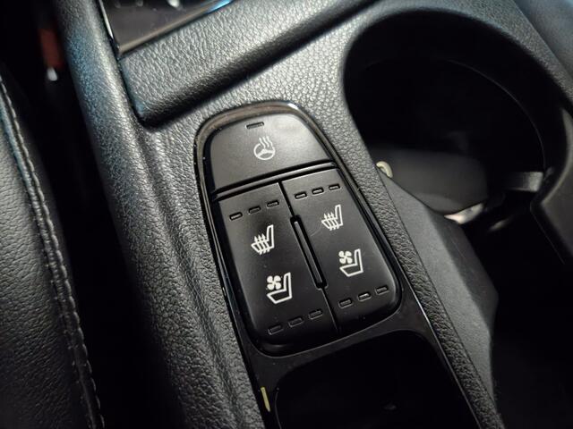 KIA Niro 1.6 GDi Hybrid ExecutiveLine Trekhaak, Apple Carplay/Android Auto, stoel en stuur verwarming.