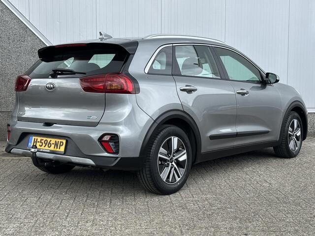 KIA Niro 1.6 GDi Hybrid DynamicLine / Apple Carplay & Android Auto / achteruitrijcamera / parkeersensoren achter / trekhaak /