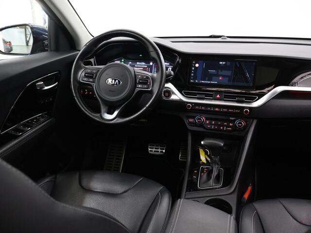 KIA Niro 1.6 GDi Hybrid ExecutiveLine | Trekhaak | Panoramadak | Lederen Bekleding | JBL Audio | Dodehoekdetectie | Stoel/Stuurwielverwarming | Stoelventilatie | Elektrisch bedienbare bestuurdersstoel met geheugenfunctie
