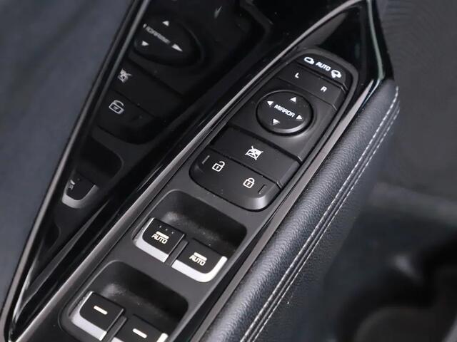 KIA Niro 1.6 GDi Hybrid DynamicLine (5-drs SUV) 04-2018 124.545 KM