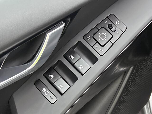 KIA Niro 1.6 GDi Hybrid DynamicLine | Head up Display | Half Leder | Stoel en stuur verwarming | Achterklep elektrisch |
