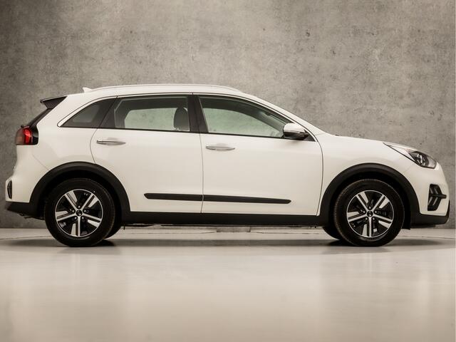 KIA Niro 1.6 GDi Hybrid DynamicLine 142Pk Automaat (APPLE CARPLAY, GROOT NAVI, LEDER, ADAPTIVE CRUISE, CAMERA, SPORTSTOELEN, KEYLESS, PARKEERSENSOREN, LANE ASSIST, NIEUWE APK, NIEUWSTAAT)