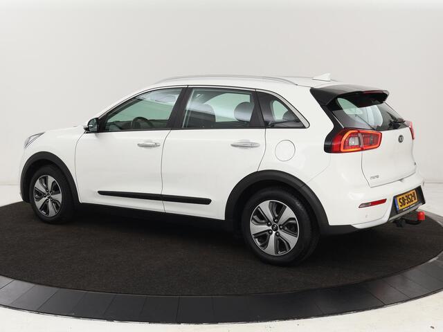 KIA Niro 1.6 GDi Hybrid DynamicLine | Trekhaak | Camera | Carplay | Half leder | Navigatie | Parkeerhulp | Climate control | Cruise control