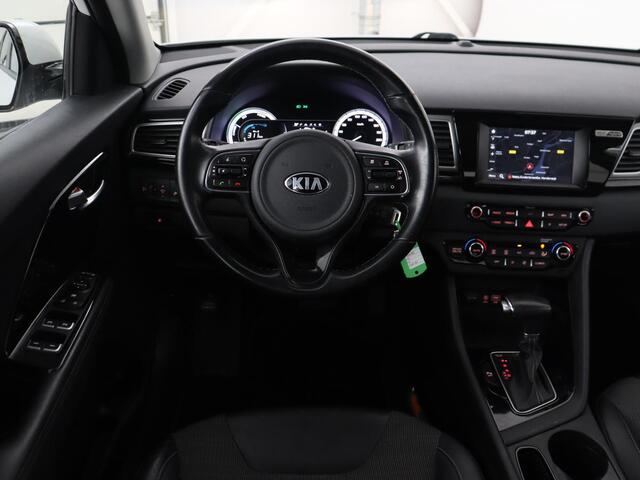 KIA Niro 1.6 GDi Hybrid DynamicLine | Trekhaak | Camera | Carplay | Half leder | Navigatie | Parkeerhulp | Climate control | Cruise control