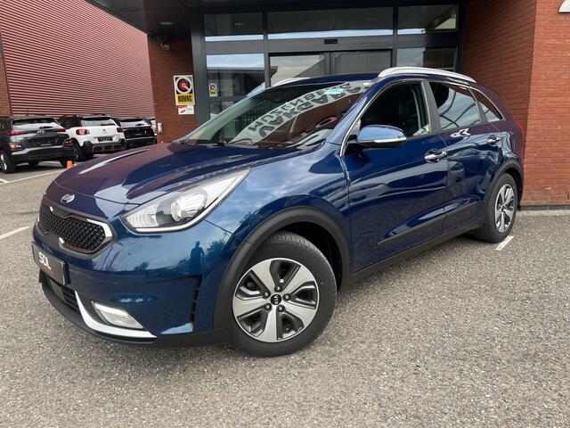 KIA Niro 1.6 GDi Hybrid DynamicPlusLine // LED // ADAPTIVE CRUISE // DODEHOEK // CAMERA+SENSOREN // NAVI+CARPLAY // STOELVERWARMING //