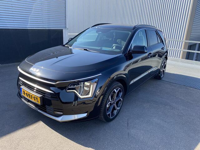 KIA Niro 1.6 GDi Hybrid ExecutiveLine Trekhaak, Schuif-/kanteldak, Stoelverwarming-/ventilatie, stuurverwarming, dodehoek detectie, Head-up display, seat memory, Nieuw geleverd en dealeronderhouden, 18" LMV,