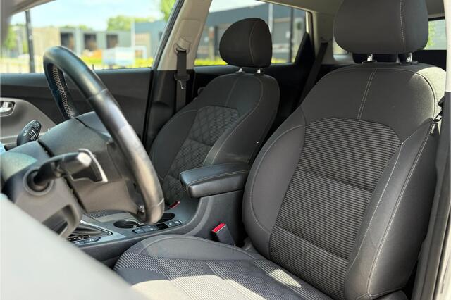 KIA Niro 1.6 GDi PHEV Dynamic Line 144pk - Stoel/Stuur verwarming - Camera - Carplay - ACC - Rijklaar