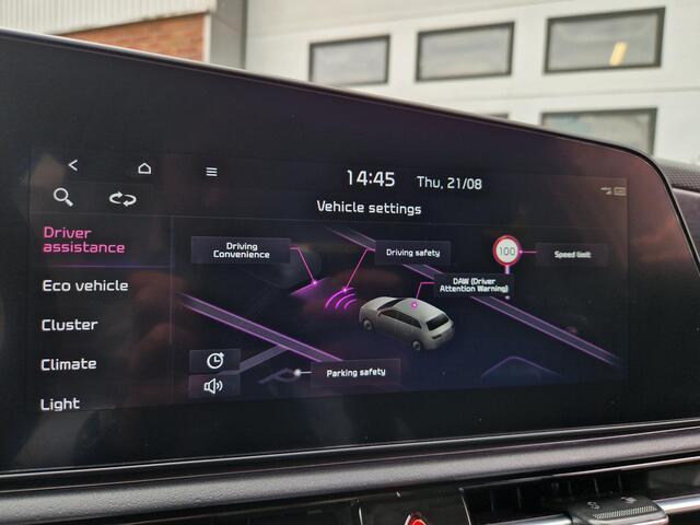 KIA Niro 1.6 GDi Hybrid DynamicLine | Navi | Climate | Cruise | PDC | Licht- en Regensensor |