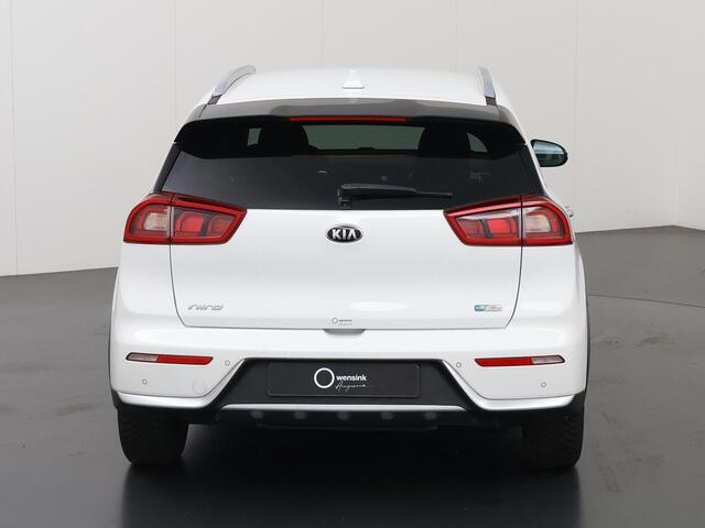 KIA Niro 1.6 GDi Hybrid DynamicLine Edition | Stoel/Stuurwielverwarming | LED Koplampen | Navigatie | Parkeercamera | Climate Control Adaptief |
