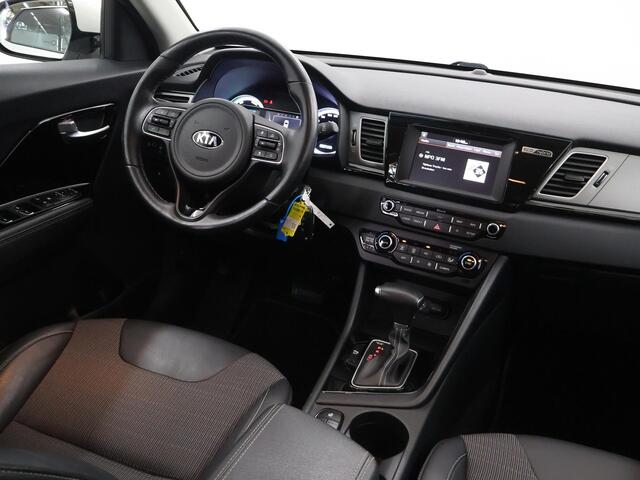 KIA Niro 1.6 GDi Hybrid DynamicLine Edition | Stoel/Stuurwielverwarming | LED Koplampen | Navigatie | Parkeercamera | Climate Control Adaptief |