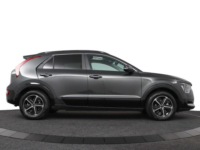 KIA Niro 1.6 GDi Hybrid DynamicPlusLine - ¤ 2.500 INRUILPREMIE - Stoel-/stuurverwarming - Adaptieve Cruise Control - Lederenbekleding - Direct Leverbaar!