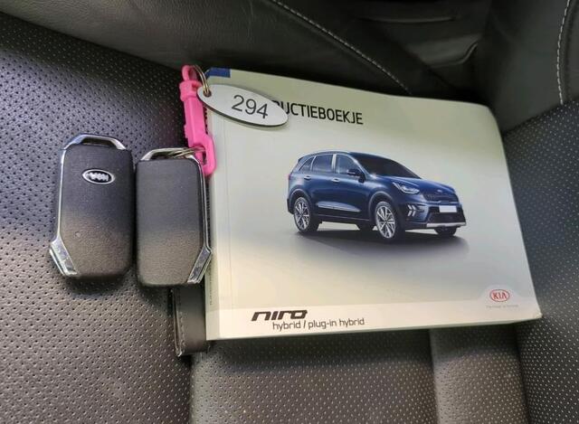 KIA Niro 1.6 GDi Hybrid ExecutiveLine / Schuifdak / Leder / Pdc.V+A / Navigatie / Airco-ecc./