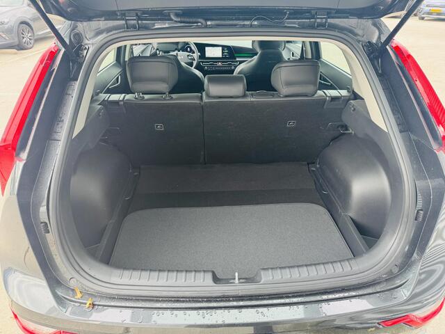 KIA Niro 1.6 GDi Hybrid DynamicLine Trekhaak | Clima | Cruise | Navigatie | Camera | PDC Rondom