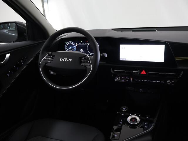 KIA Niro 1.6 GDi PHEV DynamicPlusLine Edition | 18" lichtmetalen velgen | Elektrisch verstelbare bestuurdersstoel | Stoel/Stuurwielverwarming | LED Koplampen | Elektrisch bedienbare achterklep |