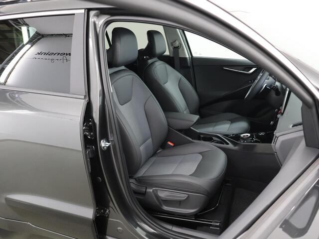 KIA Niro 1.6 GDi PHEV DynamicPlusLine Edition | 18" lichtmetalen velgen | Elektrisch verstelbare bestuurdersstoel | Stoel/Stuurwielverwarming | LED Koplampen | Elektrisch bedienbare achterklep |