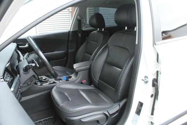KIA Niro 1.6 GDi Hybrid 141pk DynamicPlusLine DCT6 NL-Auto NAP Clima Cruise Navi Camera Carplay 16"LMV Leder Afn. Trekhaak 1300kg