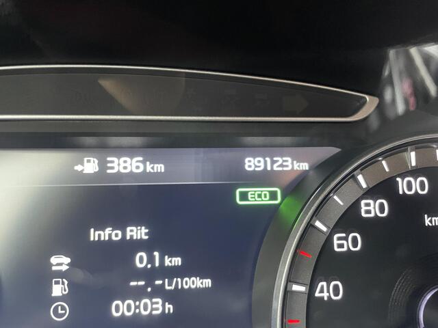 KIA Niro 1.6 GDi PHEV DynamicLine | Navigatie, Parkeersensoren en camera, Adaptive Cruise controle, Dode hoek sensoren, Lane assist